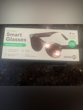 weariQ Wireless Smart Glasses - Black Glossy Frame